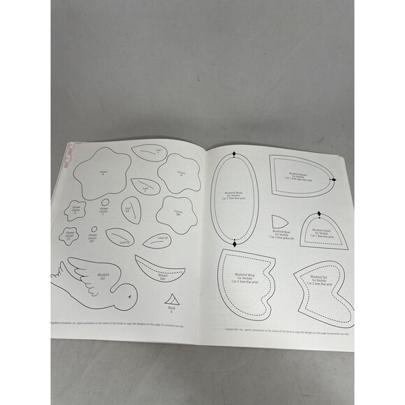 Mary Engelbreit Babys Feathered Friends Leisure Arts Craft Quilt Patterns 3421 - Picture 10 of 10